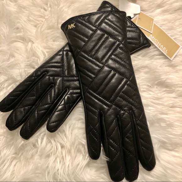 Michael Kors Accessories - NWT - Michael Kors Leather Tech Gloves